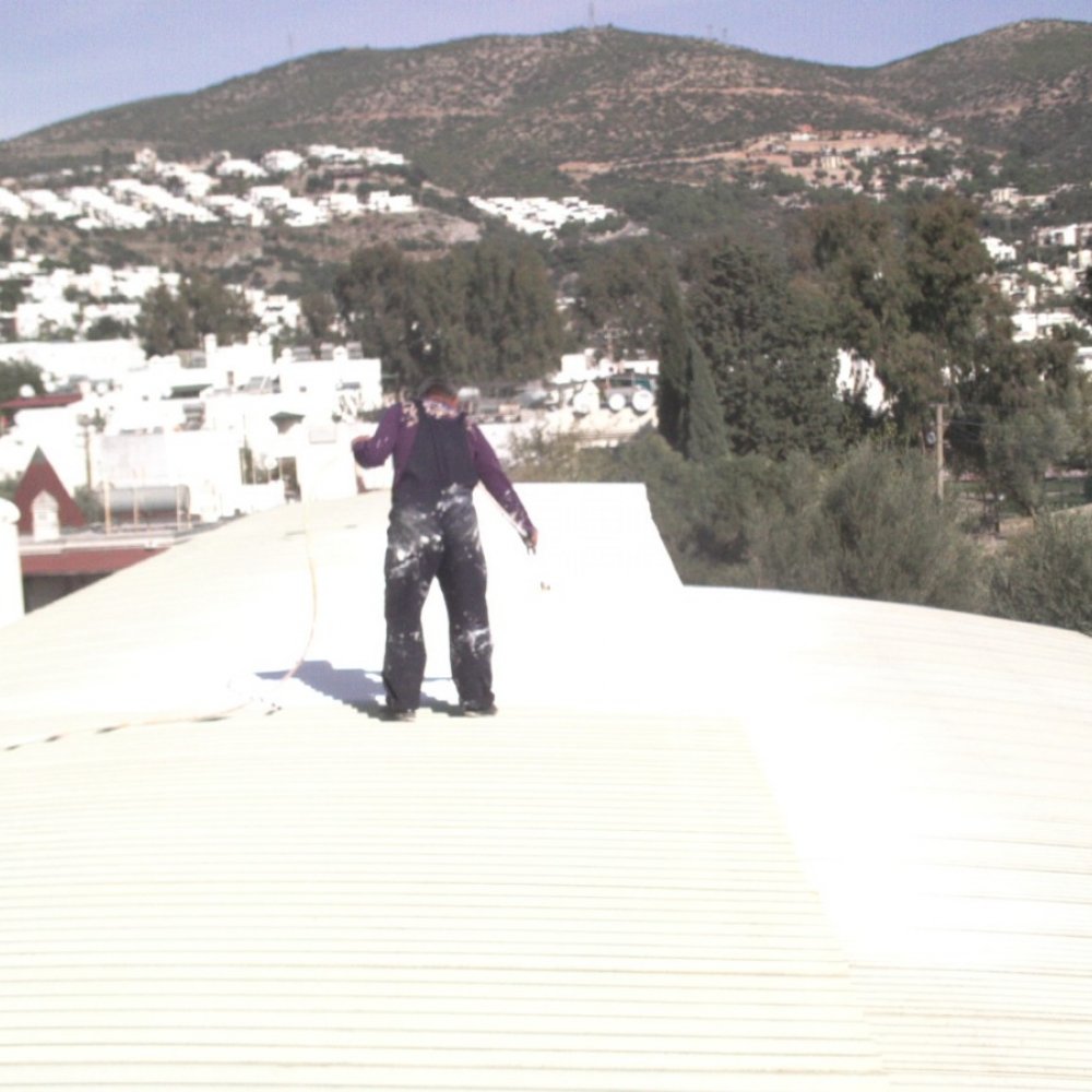 Binnaz Karakaya Spor Tesisleri